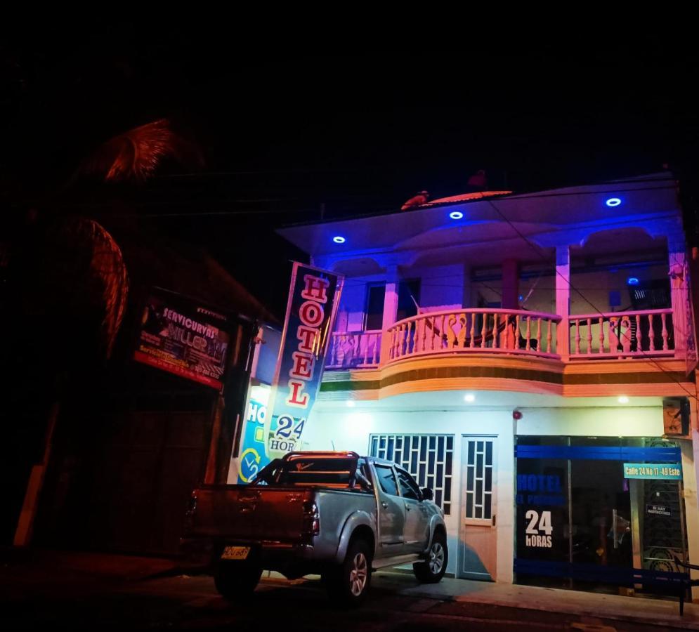 Hotel El Paisano Вилавиченцио Екстериор снимка